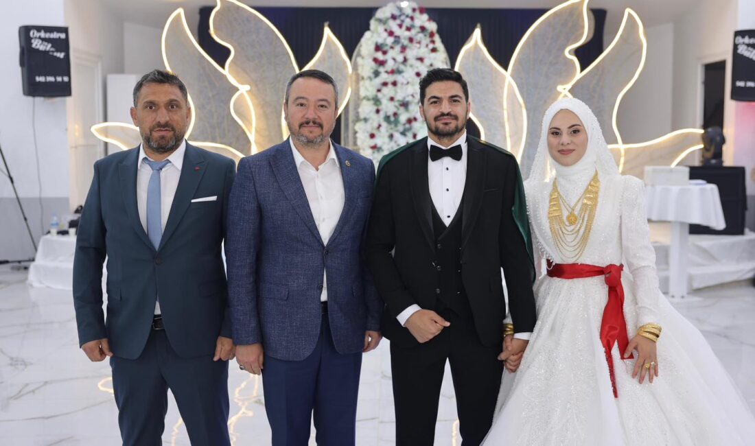 Muhtar Altıkulaç’ın kızının düğününe katıldı Başkan Adnan Öztaş’ın ilk durağı,
