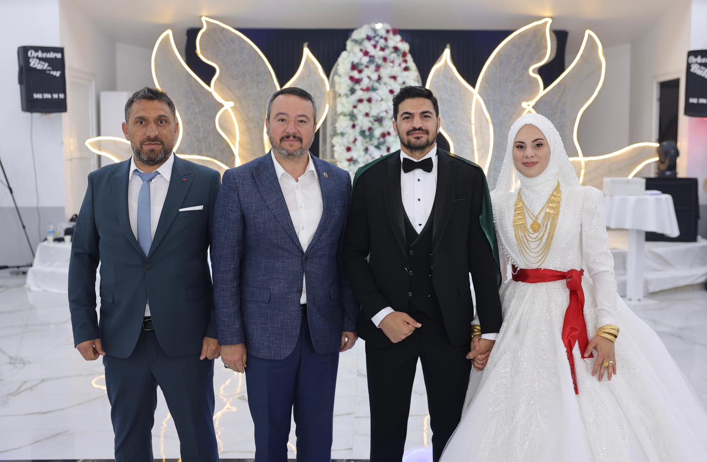 Muhtar Altıkulaç’ın kızının düğününe katıldı Başkan Adnan Öztaş’ın ilk durağı,