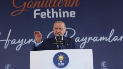 Partisinin İstanbul İl Başkanlığınca Haliç Kongre Merkezi bahçesinde düzenlenen “İstanbul’un