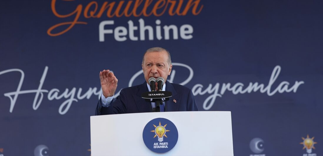 Partisinin İstanbul İl Başkanlığınca Haliç Kongre Merkezi bahçesinde düzenlenen “İstanbul’un