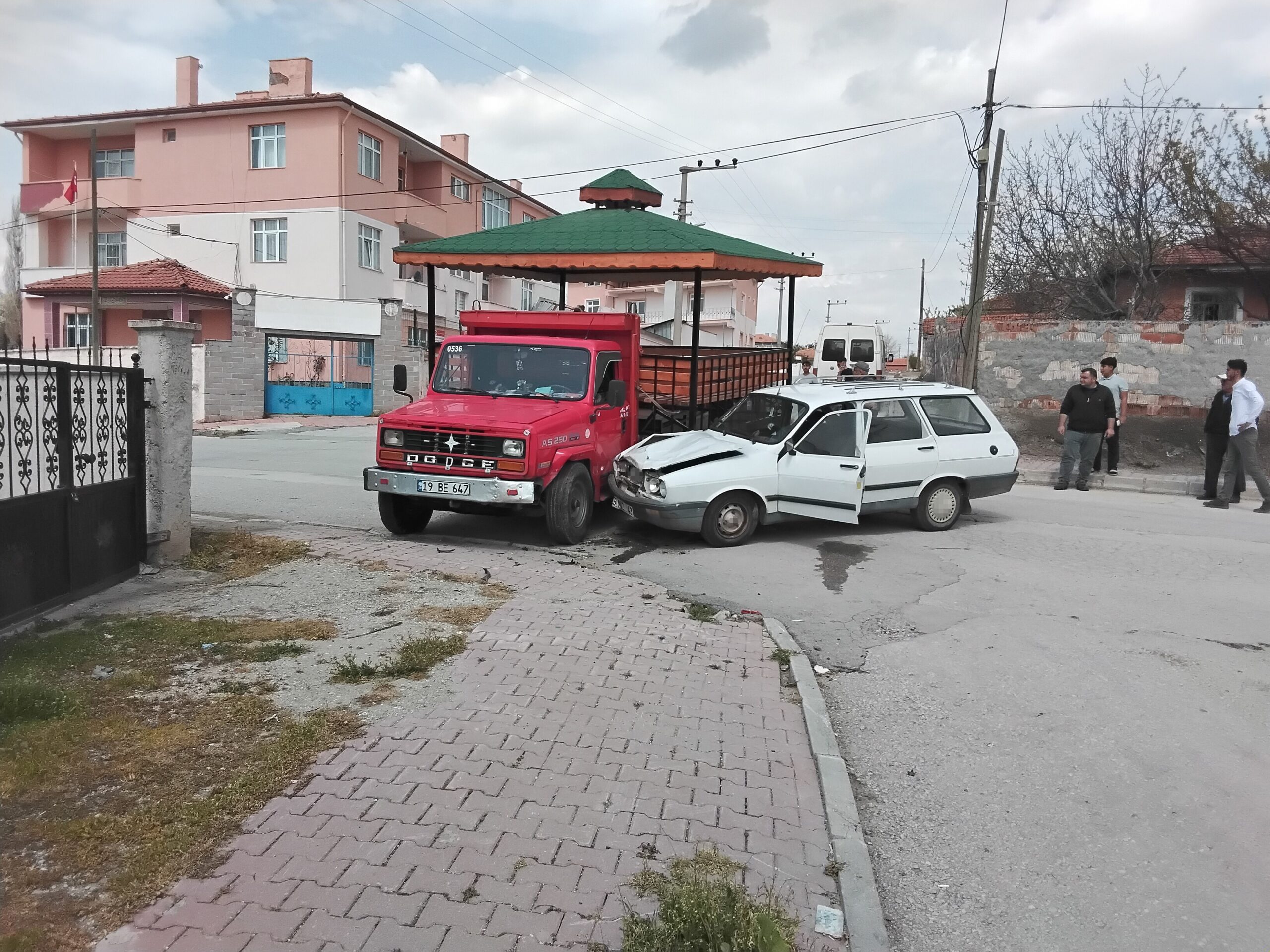 Hastaneye kaldırılan sürücü kurtarılamadı!
