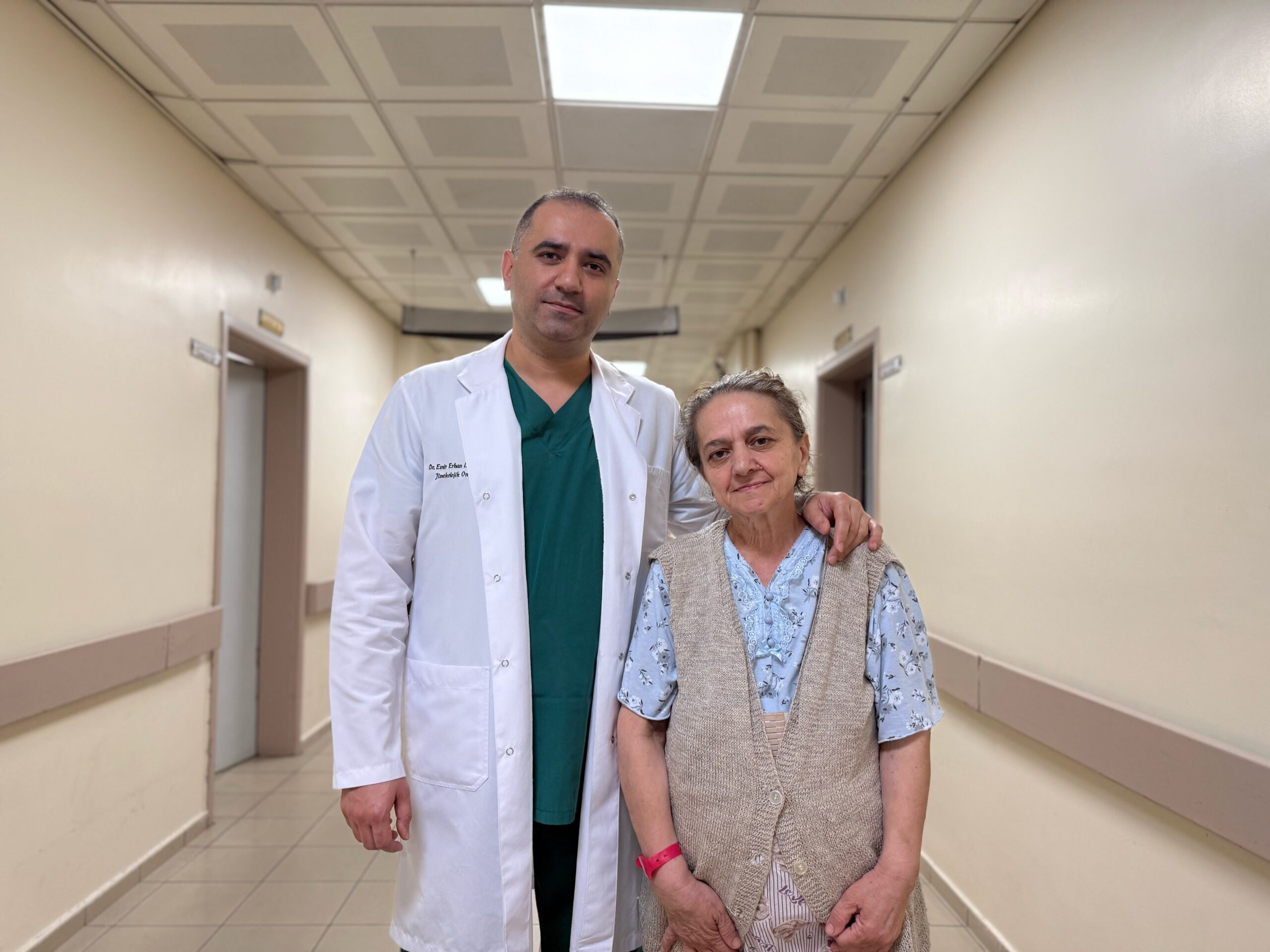 Altı saatlik operasyonla 22 kilo hafifledi İstanbul Eğitim ve Araştırma
