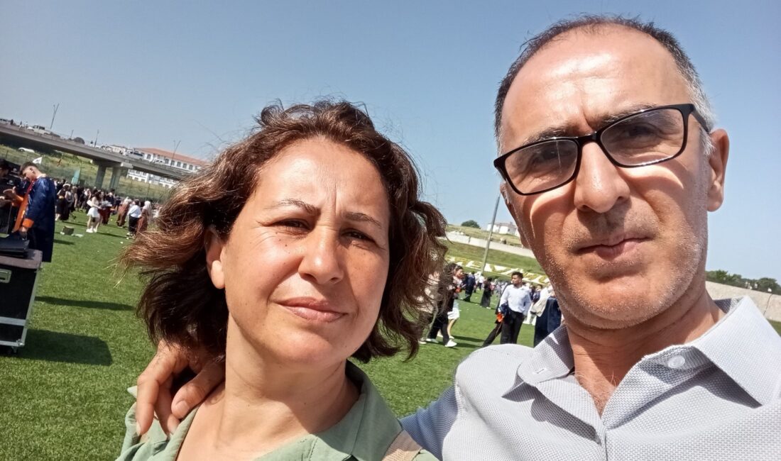 Üç metrelik yükseklikten takla atarak devrildi Kaza, Manisa’nın Sarıgöl ilçesine