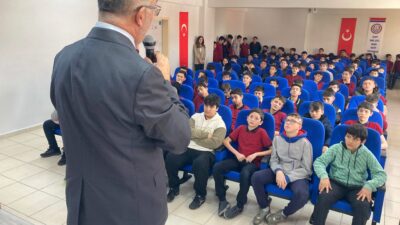 İl Müftüsü İmamoğlu öğrencilerle buluştu Eğitim programları çerçevesinde bu haftaki