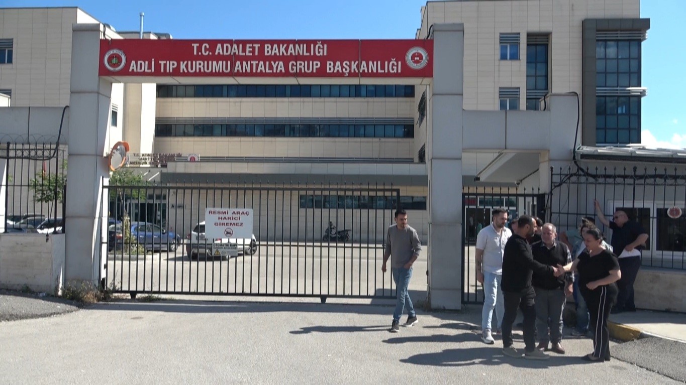 Noter önünde dayısı tarafından katledilen kadının cenazesi nereye gönderildi!