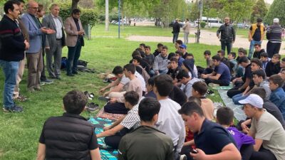 İl Müftüsü Lütfü İmamoğlu öğrencileri yalnız bırakmadı İl Müftülüğüne bağlı