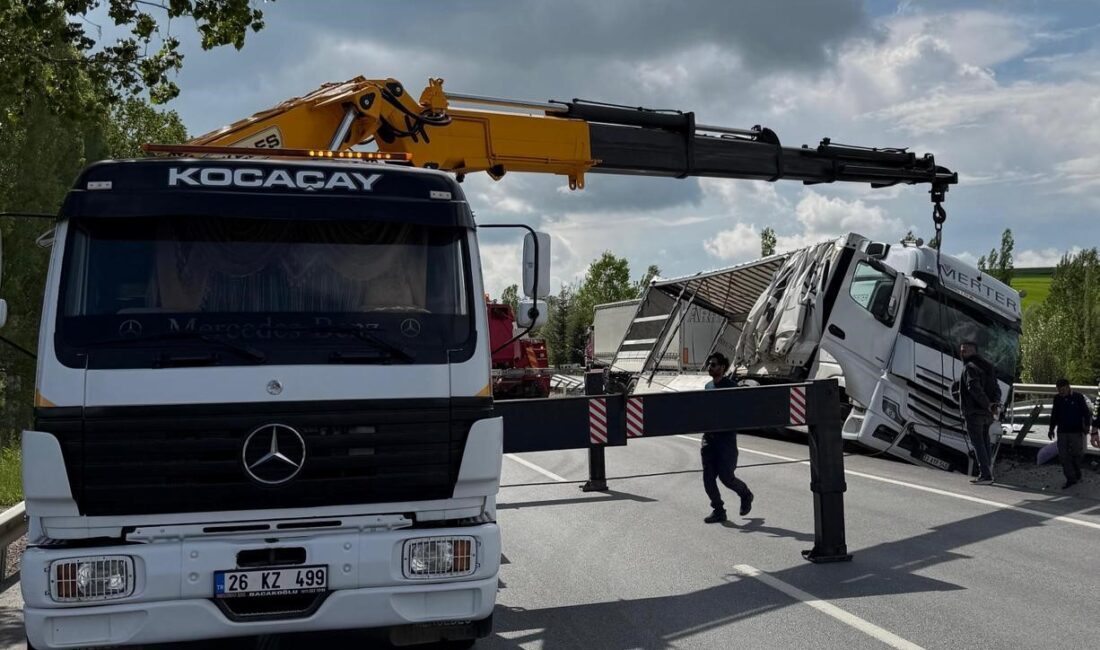 Direksiyon hakimiyetini kaybedince refüje devrildi Kaza, Afyonkarahisar’ın Sinanpaşa ilçesine bağlı