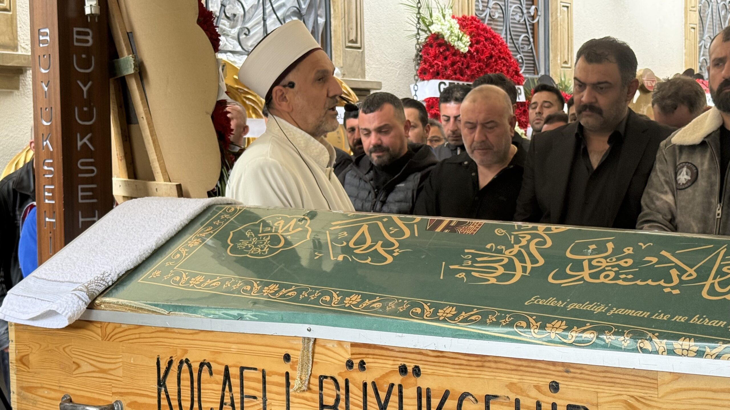 Katilin nikah şahidiymiş! Geçmişindeki kadın şiddeti de deşifre oldu