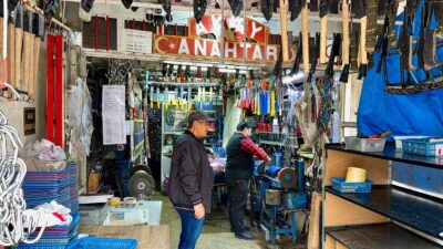 Günde 1500 bıçak, 600 satır ve balta bileniyor Afyonkarahisar’ın Bolvadin