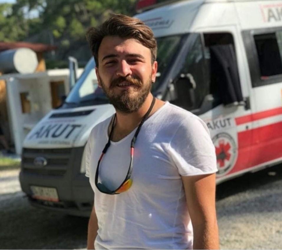 Refüje çarpan eski başkan kurtarılamadı Kaza, dün gece merkez Osmangazi