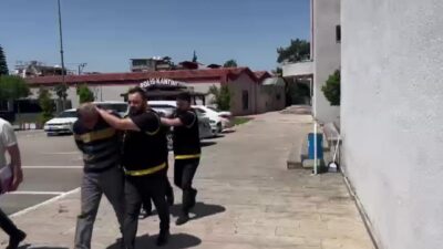Hareket halindeki kamyonete dadandı Film sahnelerini aratmayan olay, merkez Yüreğir