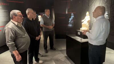 Heykeller, 1964 yılında yol yapım çalışmasında Afyonkarahisar’a 5 kilometre uzaklıktaki