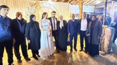 ​Genç çiftin nikah şahitliğini yapan Belediye Başkan Serkan Koyuncu, Taşkın
