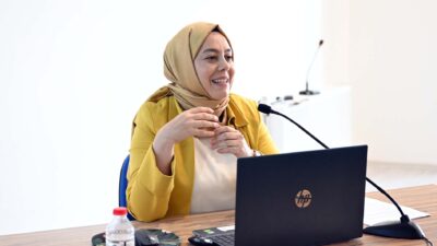 İlahiyat Fakültesi Özcan Halaç Eğitim Binası Konferans Salonunda düzenlenen seminere;