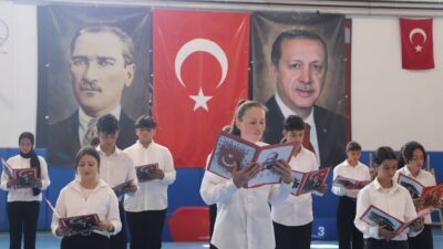 Çobanlar Belediye Başkanlığı öncülüğünde gerçekleştirilen etkinliğe ilçe protokolü, gençler ve