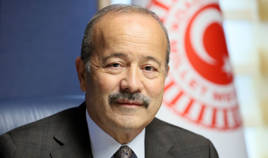 Ücretli öğretmenlerin yaşadığı önemli bir mağduriyete dikkat çeken Taytak, aynı