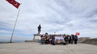 Milli mücadelenin en önemli merkezlerinden biri olan Kocatepe’de gerçekleştirilen programda,