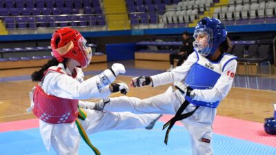 Gençlik Haftası programı kapsamında gerçekleştirilen satranç, eskrim ve taekwondo müsabakaları