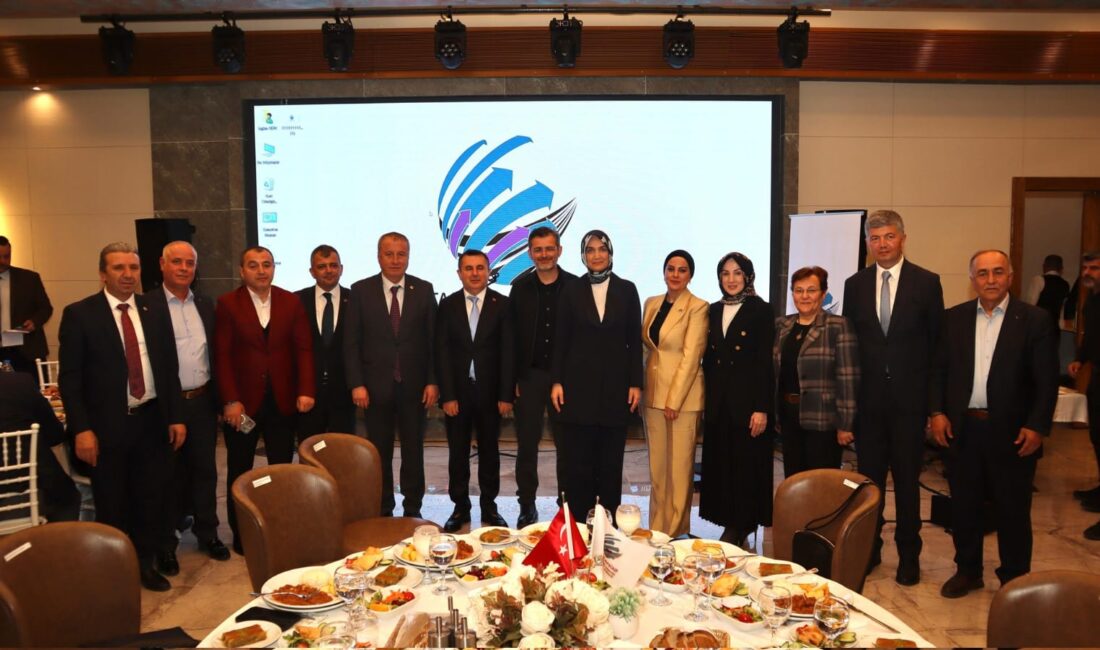İstanbul’da faaliyet gösteren Afyonkarahisarlı iş insanları, akademisyenler ve sivil toplum