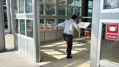 Bıçak ve satır darbeleriyle yaralandılar Kurbanlarını profesyonel kasaplara yaptırmak yerine