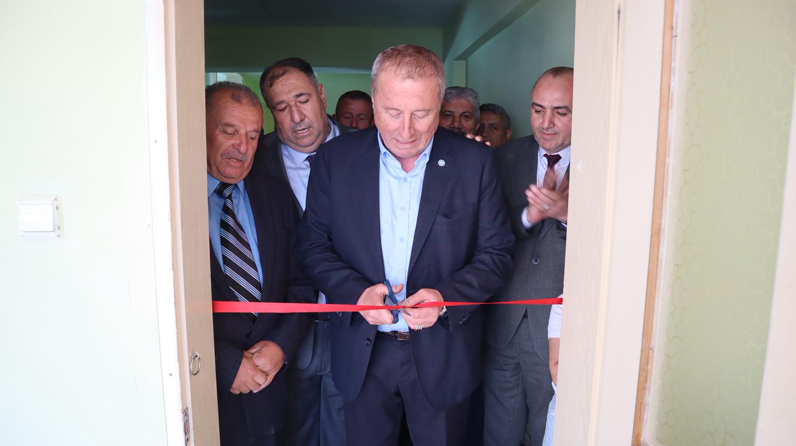 İYİ Parti Genel Başkan Yardımcısı ve Afyonkarahisar Milletvekili Hakan Şeref