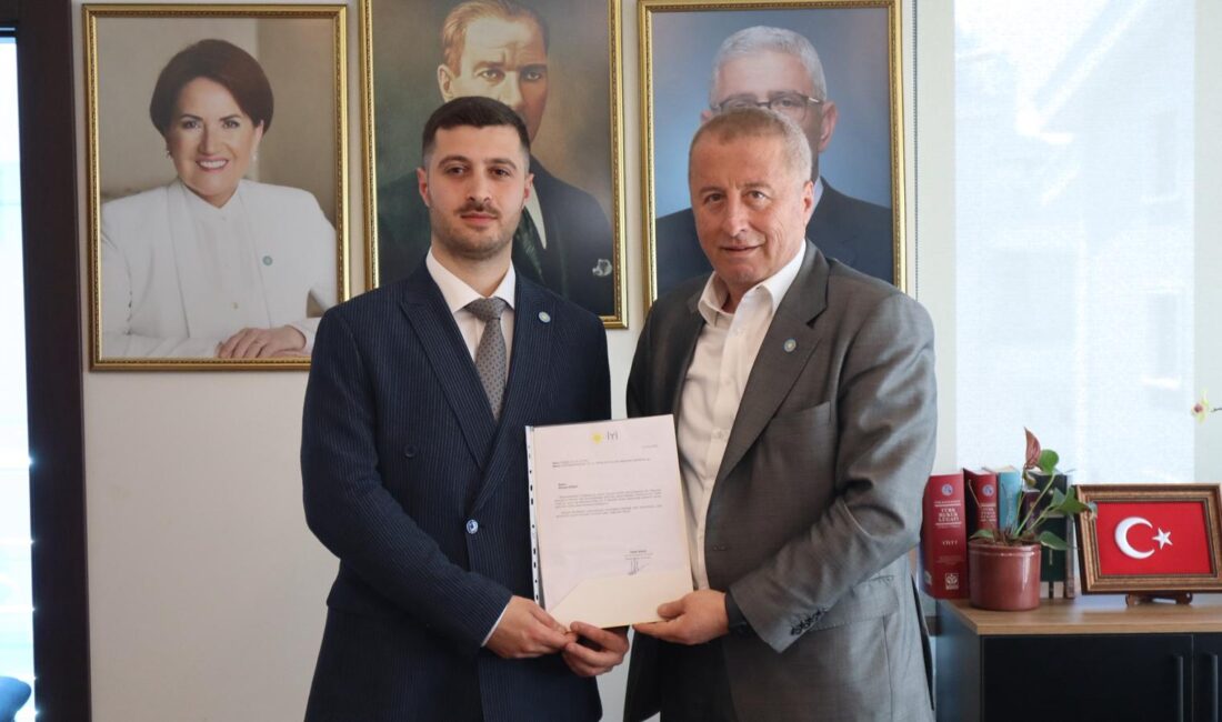 Mazbata töreninde, İYİ Parti Yan Kuruluşlardan Sorumlu Genel Başkan Yardımcısı
