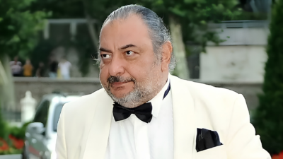Uzun yıllar televizyon ekranlarında görev yapan Reha Muhtar’ın, yaşadığı rahatsızlık