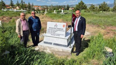 6 Haziran 1977 tarihinde askerlik görevini Ağrı Doğubayazıt Telçeker Hudut