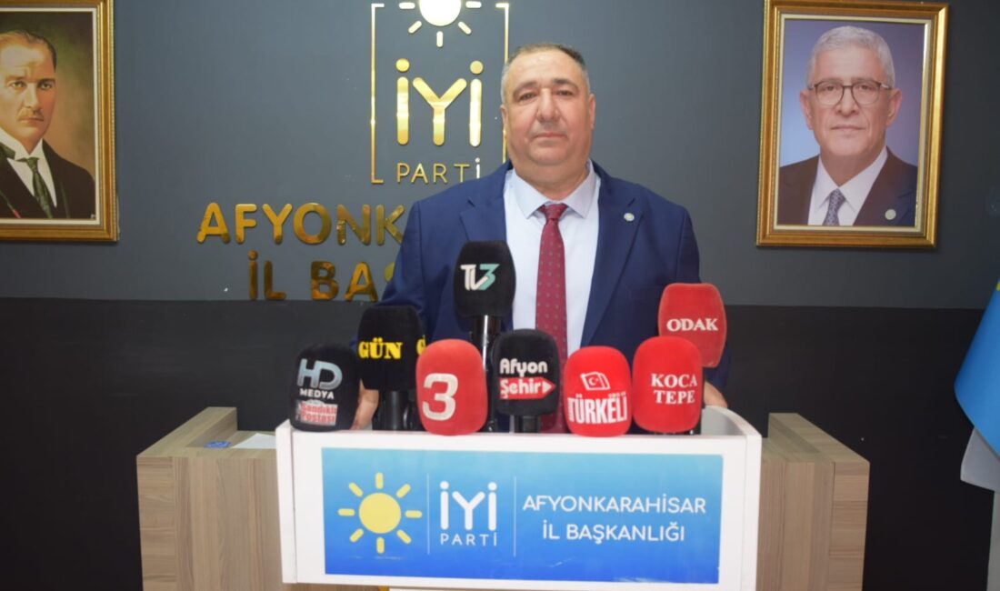 “Bayramlar gönüllerin birleştiği müstesna günlerdir” Bayramların toplumsal bağları kuvvetlendiren ve