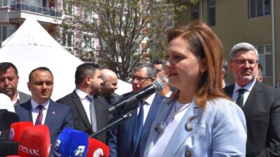 - "Cumhurbaşkanı Recep Tayyip Erdoğan'ın önderliğinde Afyonkarahisar'ı yeniden inşa etmek