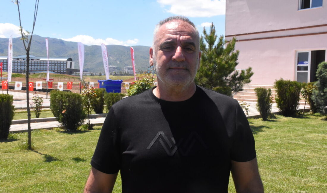 - Türkiye Motosiklet Federasyonu Başkan Vekili Ogün Baysan:
- "Dünyada zirvedeki