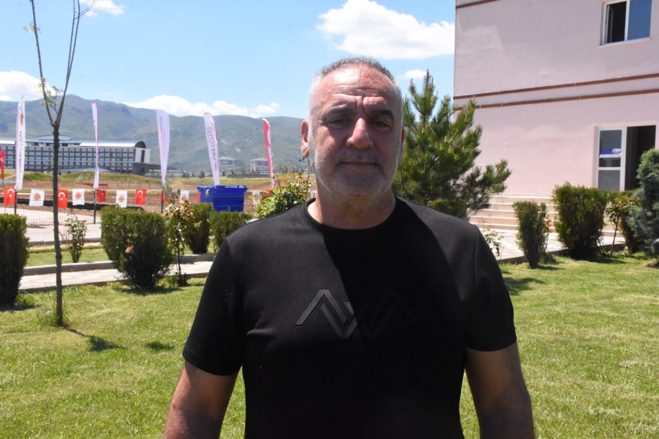 - Türkiye Motosiklet Federasyonu Başkan Vekili Ogün Baysan:
- "Dünyada zirvedeki