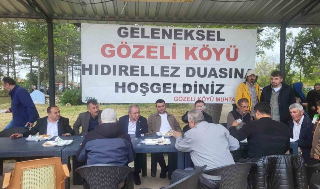 Afyonkarahisar’ın Emirdağ ilçesine bağlı Gözeli köyünde düzenlenen geleneksel Hıdırellez kutlamaları