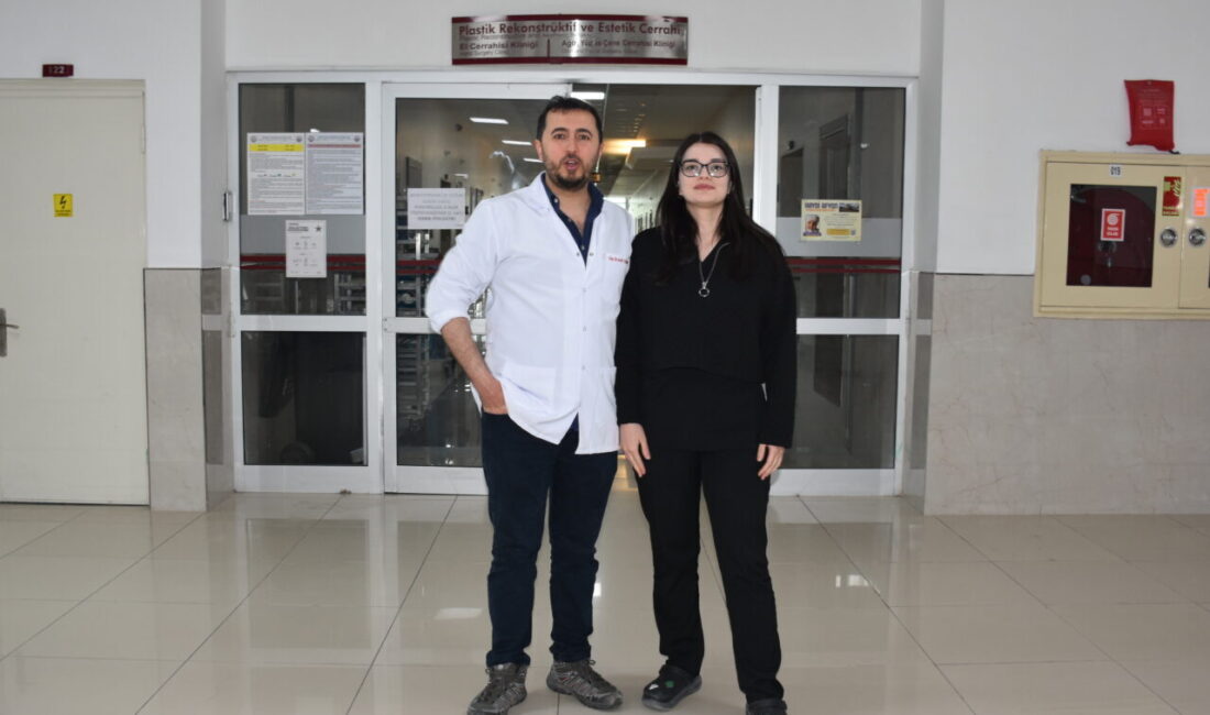 - Afyonkarahisar'da 10 yıl önce kanser nedeniyle sol memesini kaybeden