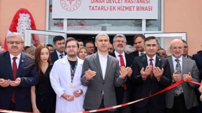 Afyonkarahisar Dinar Devlet Hastanesi Tatarlı Ek Hizmet Binası protokolün katıldığı