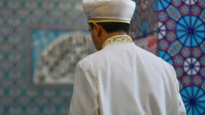 İlk yardım bilgisi hayat kurtardı Cami içerisinde aniden fenalaşan vatandaşın