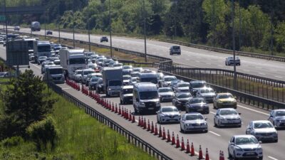 Anadolu Otoyolu ile D-100 kara yolunun İstanbul istikameti Bolu kesiminde