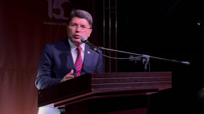 Pendik’te cenaze töreni düzenlendi Hayatını kaybeden Kemalettin Şahin için İstanbul’un