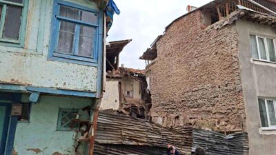 Odası başına yıkıldı Olay, Sandıklı ilçesi Çolak Mahallesi’nde yaşandı. Edinilen