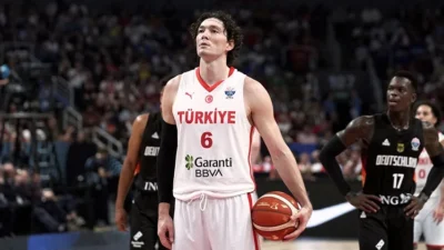 Altyapısından yetiştiği Anadolu Efes’e tam 9 sezon sonra geri dönmeye