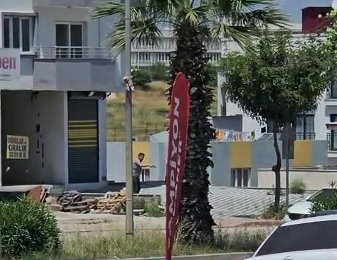 Emekli polis kendisine saldıran oğluna kurşun yağdırdı!