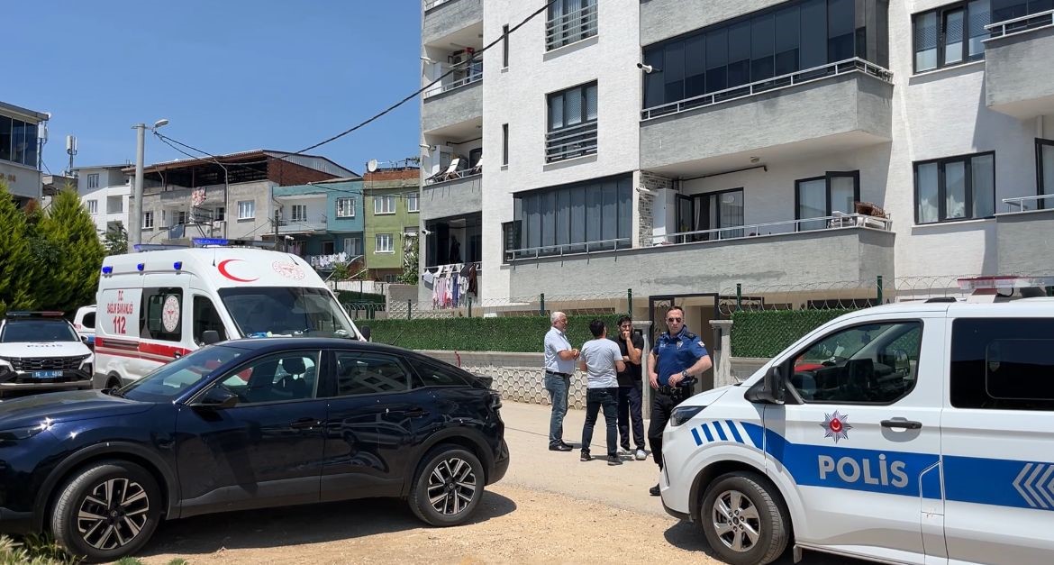 10 yaşındaki çocuğunun gözü önünde eşini katletti