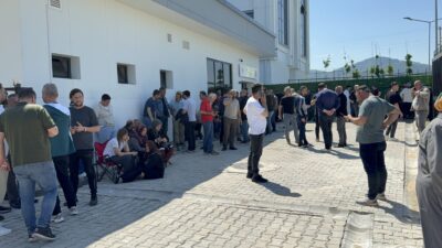 Dün akşam saatlerinde Organize Sanayi Bölgesi’ndeki fabrikanın çelikhane tesisinde meydana