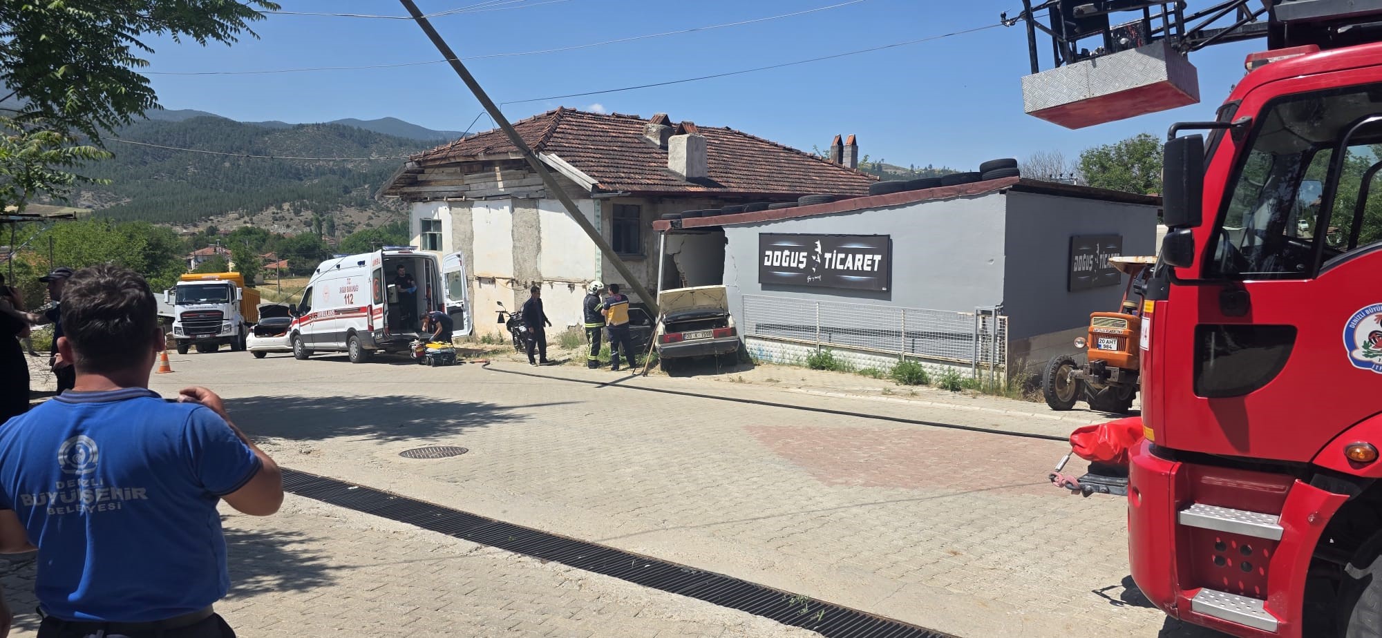 Korkunç kazada yaşlı çift can verdi!