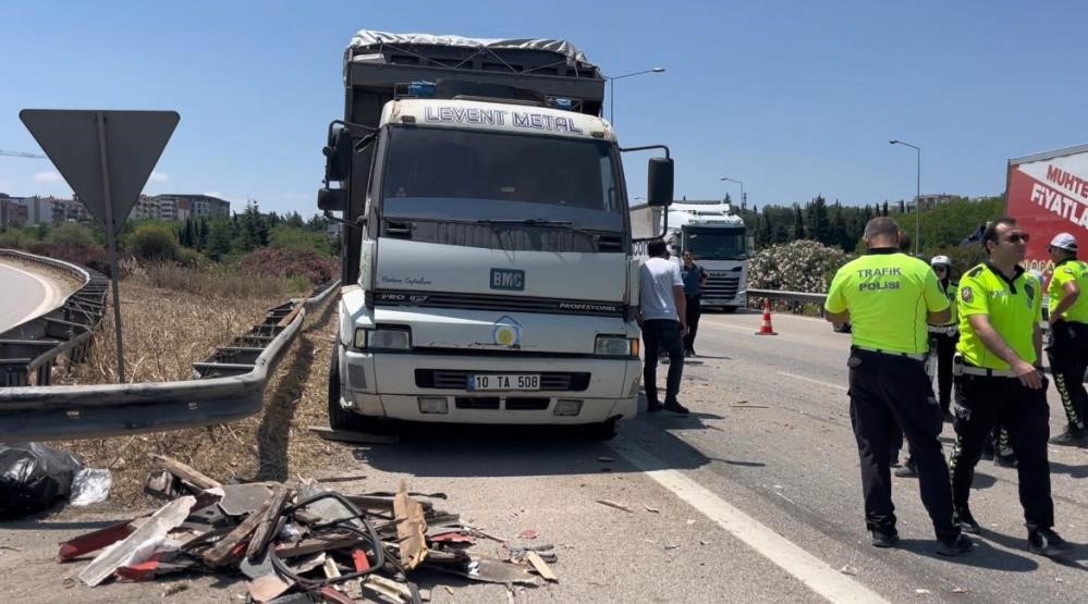 Otoyoldaki katliam gibi kazada acı detay!