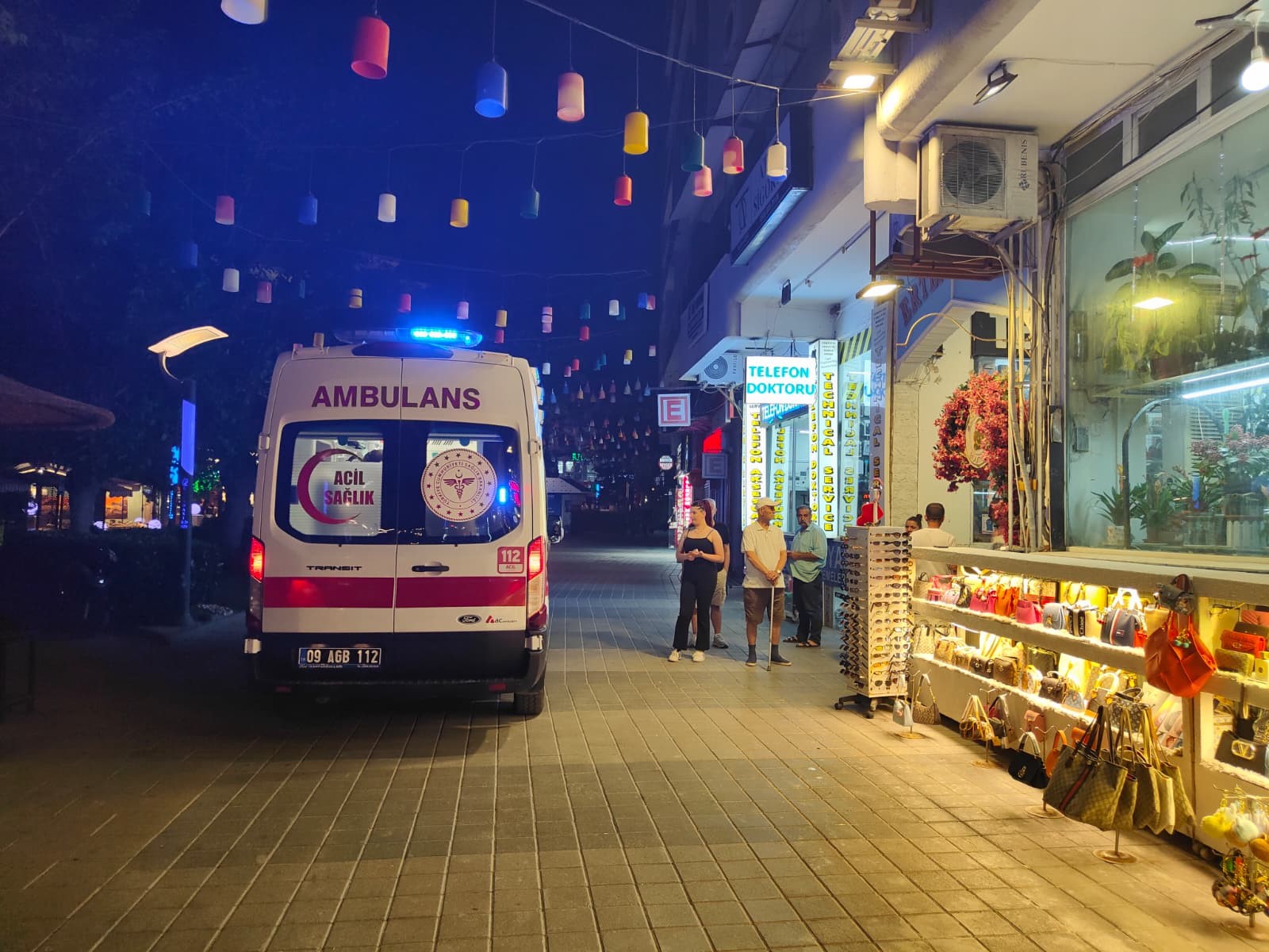 Dördüncü katın balkonundan beton zemine çakıldı!