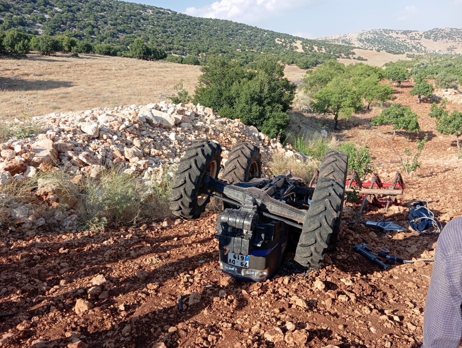 Tarladaki o tehlikeli çalışma can aldı!