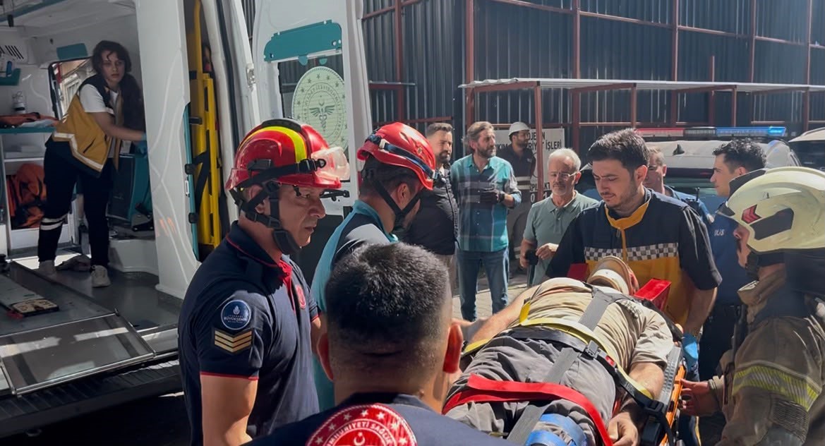 İstanbul Kadıköy Caferağa Mahallesi’nde sabah saatlerinde korkunç bir olay meydana