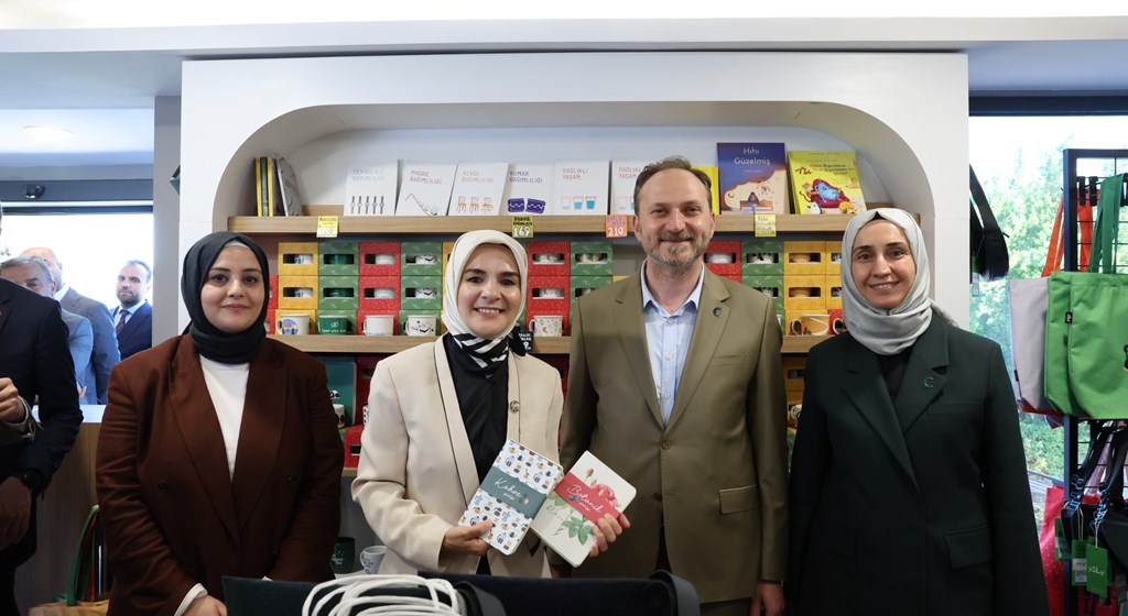 Aile ve Sosyal Hizmetler Bakanı Mahinur Özdemir Göktaş, vakfın Kandilli’deki