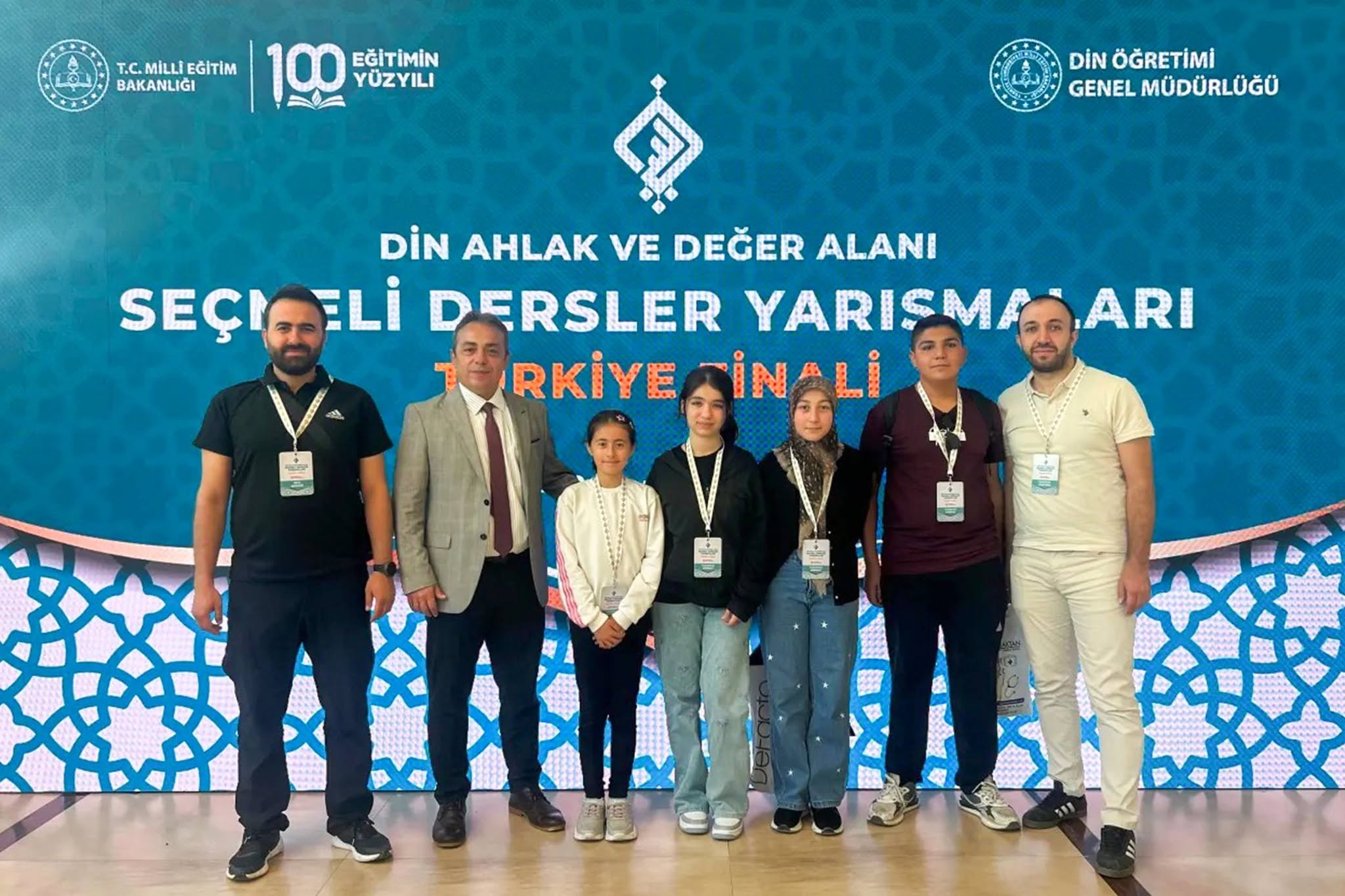 Çobanlar Yavuz Selim Ortaokulu Türkiye üçüncüsü oldu